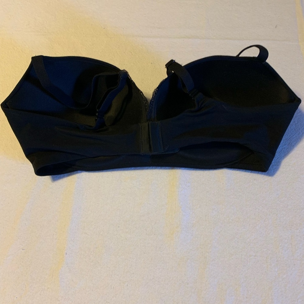 Victoria’s Secret Sweater Bra Lace Detail Black Plunge Slightly Padded #feminine - Picture 4 of 7